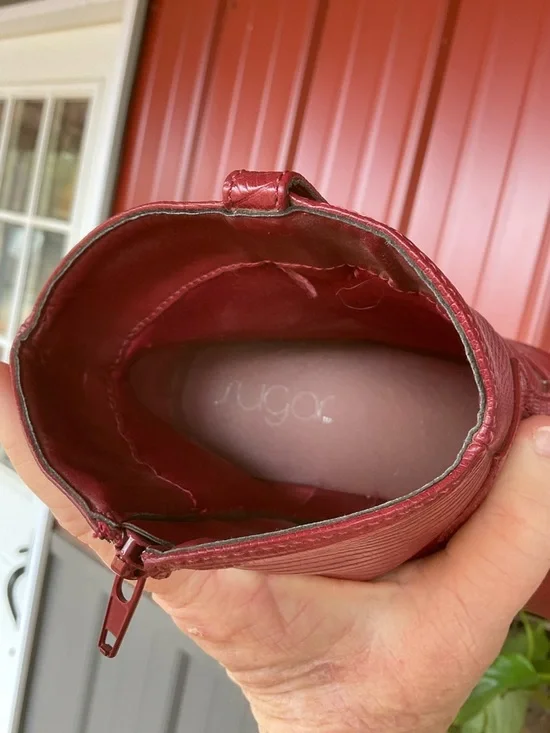 Sugar Red Leather Ankle Booties with Block Heel. Size 9.5 - Picture 7 of 7